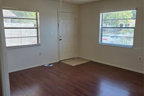 Appartement à louer à New Port Richey, Floride: 2 chambres, 70.79 m2 № 2284896 - photo 4