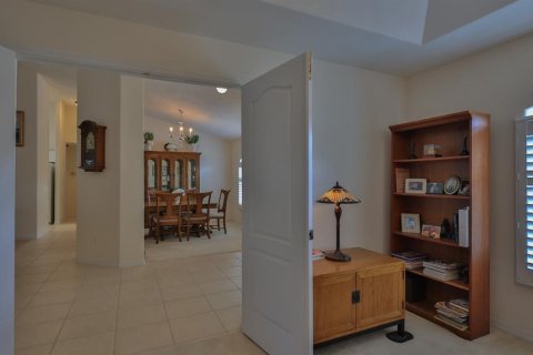 Villa ou maison à vendre à New Smyrna Beach, Floride: 3 chambres, 195 m2 № 2429242 - photo 7
