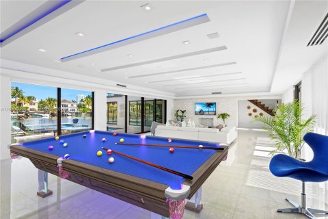 House in Hollywood, Florida 5 bedrooms, 337.89 sq.m. № 2014825 - photo 4