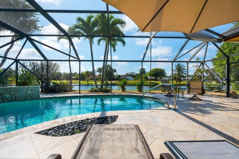 House in Delray Beach, Florida 3 bedrooms, 192.4 sq.m. № 2146628 - photo 2