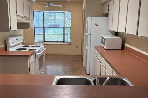 Touwnhouse à vendre à Orlando, Floride: 2 chambres, 110.55 m2 № 1840652 - photo 15