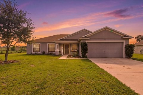 Villa ou maison à Frostproof, Floride 3 chambres, 170.38 m2 № 2277411