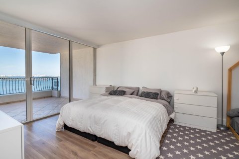 Снять в аренду кондоминиум в Майами, Флорида 1 спальня, 79.9м2, № 1948098 - фото 13