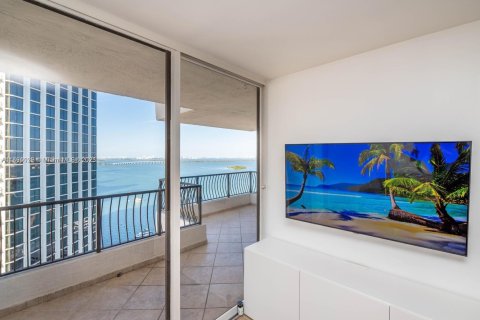 Снять в аренду кондоминиум в Майами, Флорида 1 спальня, 79.9м2, № 1948098 - фото 22