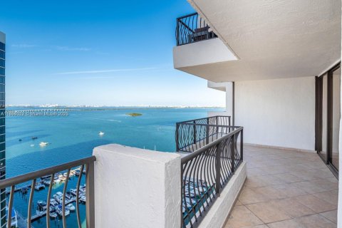 Снять в аренду кондоминиум в Майами, Флорида 1 спальня, 79.9м2, № 1948098 - фото 27