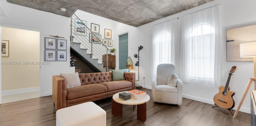 Квартира в Дорал, Флорида 2 спальни, 110.55м2 № 2086943