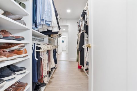 Casa en venta en Palmetto Bay, Florida, 5 dormitorios, 234.58 m2 № 2038284 - foto 14