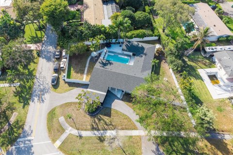 Casa en venta en Palmetto Bay, Florida, 5 dormitorios, 234.58 m2 № 2038284 - foto 27