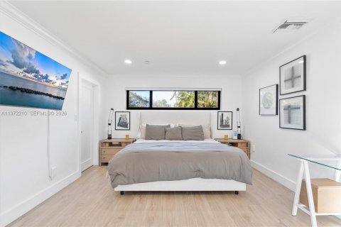 Casa en venta en Palmetto Bay, Florida, 5 dormitorios, 234.58 m2 № 2038284 - foto 12