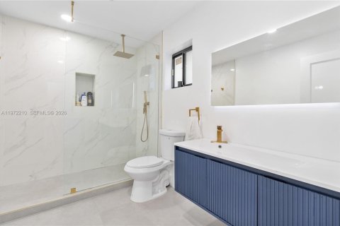 Casa en venta en Palmetto Bay, Florida, 5 dormitorios, 234.58 m2 № 2038284 - foto 21