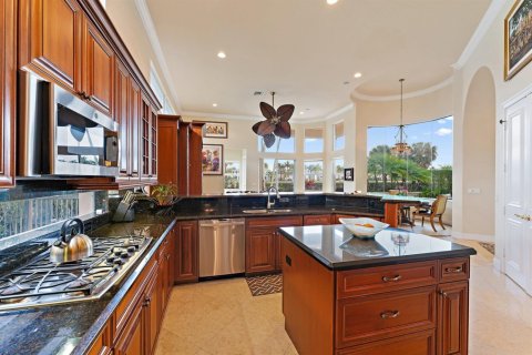 House in Palm Beach Gardens, Florida 5 bedrooms, 515.24 sq.m. № 2179931 - photo 25