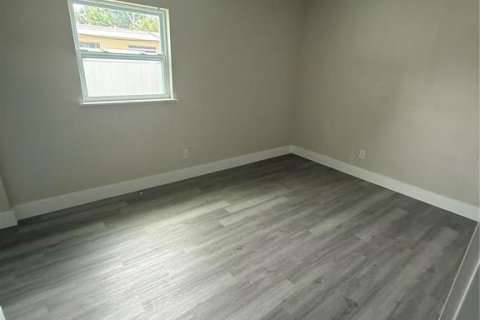 Casa en venta en Tampa, Florida, 7 dormitorios, 202.25 m2 № 2213969 - foto 8