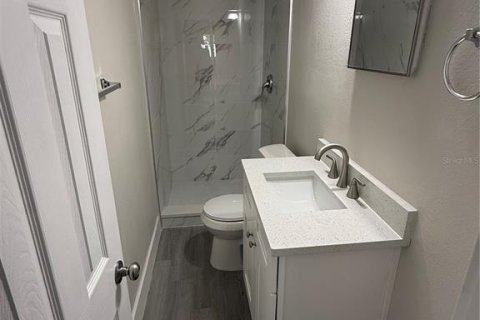 Casa en venta en Tampa, Florida, 7 dormitorios, 202.25 m2 № 2213969 - foto 4