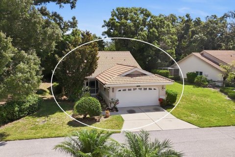 House in Sarasota, Florida 3 bedrooms, 145.3 sq.m. № 2230679