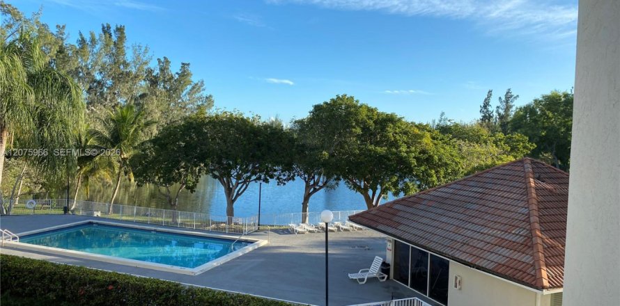 Condo à Cutler Bay, Floride, 1 chambre  № 2320508