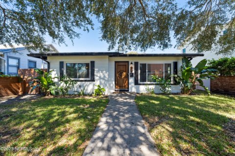 Villa ou maison à vendre à Jacksonville Beach, Floride: 3 chambres, 121.52 m2 № 802025 - photo 1