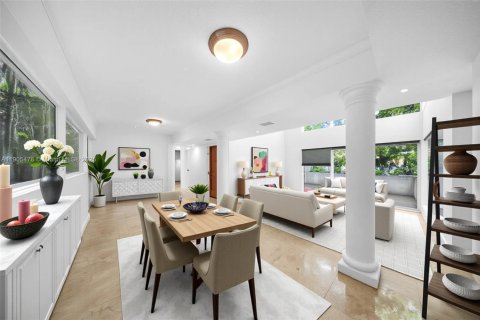 Снять в аренду виллу или дом в Корал-Гейблс, Флорида 4 спальни, 242.66м2, № 1956197 - фото 7