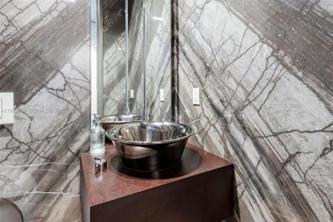 Condominio en alquiler en Bal Harbour, Florida, 3 dormitorios, 245.54 m2 № 1991288 - foto 26