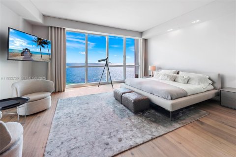 Condominio en alquiler en Bal Harbour, Florida, 3 dormitorios, 245.54 m2 № 1991288 - foto 13