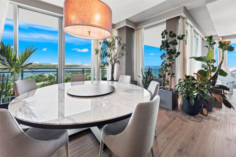 Condominio en alquiler en Bal Harbour, Florida, 3 dormitorios, 245.54 m2 № 1991288 - foto 22