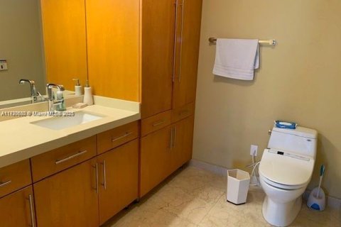 Снять в аренду кондоминиум в Майами-Бич, Флорида 3 спальни, 222.97м2, № 1471609 - фото 6