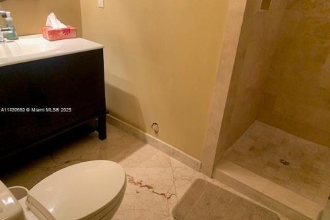 Condo in Miami Beach, Florida, 3 bedrooms  № 1471609 - photo 10