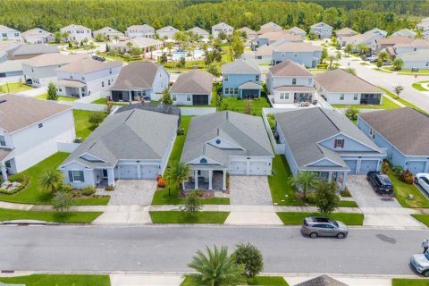 House in Kissimmee, Florida 3 bedrooms, 164.99 sq.m. № 1912629 - photo 5