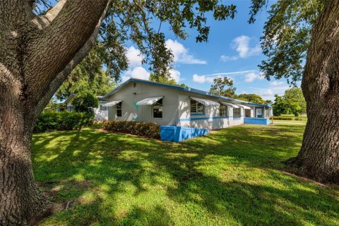 House in Saint Petersburg, Florida 3 bedrooms, 129.51 sq.m. № 1907692 - photo 18