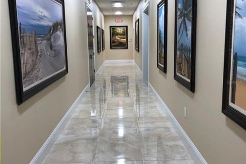 Propiedad comercial en alquiler en Casselberry, Florida № 1662896 - foto 3
