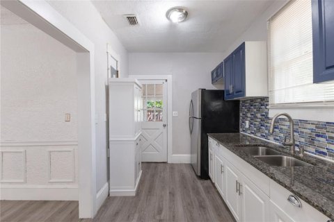 House in DeLand, Florida 2 bedrooms, 87.7 sq.m. № 1673129 - photo 8