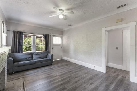 House in DeLand, Florida 2 bedrooms, 87.7 sq.m. № 1673129 - photo 5