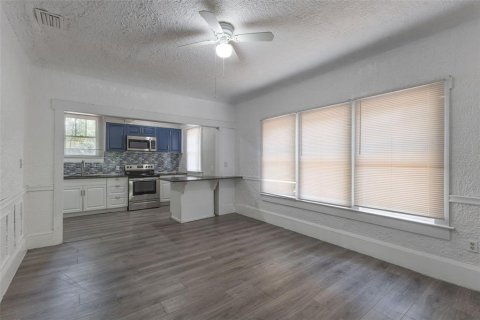 House in DeLand, Florida 2 bedrooms, 87.7 sq.m. № 1673129 - photo 6