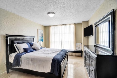 Снять в аренду кондоминиум в Санни-Айлс-Бич, Флорида 3 спальни, 196.95м2, № 1950282 - фото 22