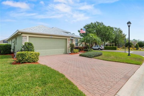 House in Winter Haven, Florida 2 bedrooms, 159.7 sq.m. № 1608045 - photo 3