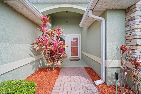 House in Winter Haven, Florida 2 bedrooms, 159.7 sq.m. № 1608045 - photo 2