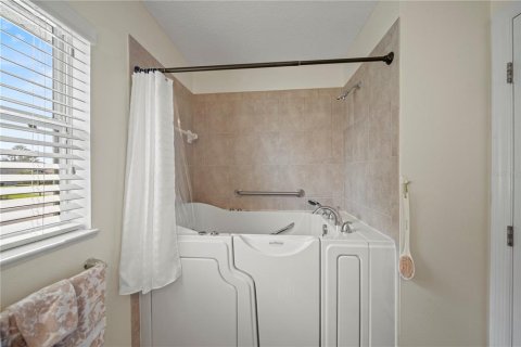 House in Winter Haven, Florida 2 bedrooms, 159.7 sq.m. № 1608045 - photo 28