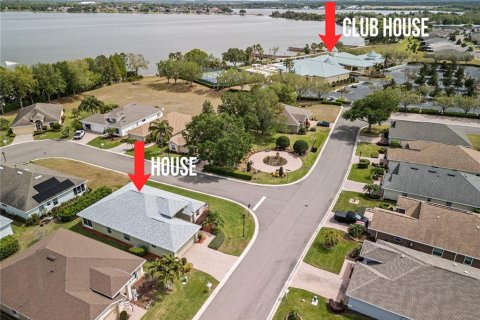 House in Winter Haven, Florida 2 bedrooms, 159.7 sq.m. № 1608045 - photo 7