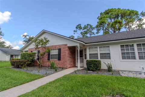 Touwnhouse à vendre à Palm Coast, Floride: 2 chambres, 94.85 m2 № 1884279 - photo 2