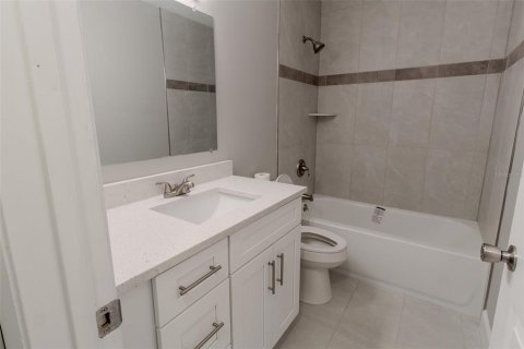Touwnhouse à vendre à Palm Coast, Floride: 2 chambres, 94.85 m2 № 1884279 - photo 12