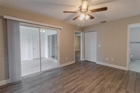 Touwnhouse à vendre à Palm Coast, Floride: 2 chambres, 94.85 m2 № 1884279 - photo 9