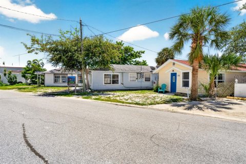 Land in Madeira Beach, Florida № 2314741 - photo 4