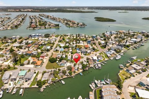 Land in Madeira Beach, Florida № 2314741 - photo 2