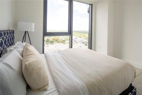 Appartement à louer à Miami, Floride: 2 chambres, 77.57 m2 № 1976891 - photo 14