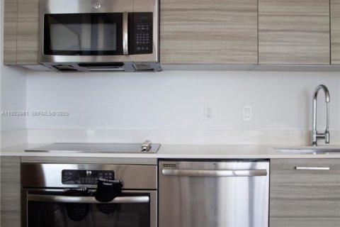 Appartement à louer à Miami, Floride: 2 chambres, 77.57 m2 № 1976891 - photo 7