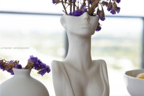 Appartement à louer à Miami, Floride: 2 chambres, 77.57 m2 № 1976891 - photo 11