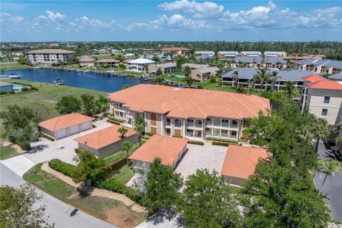 Condo in Punta Gorda, Florida, 2 bedrooms  № 1743715 - photo 12