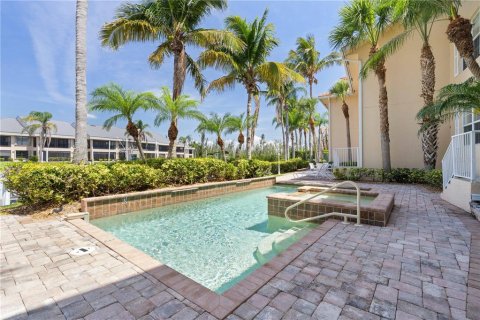 Condo in Punta Gorda, Florida, 2 bedrooms  № 1743715 - photo 4