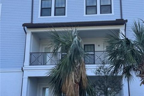 Adosado en alquiler en Ruskin, Florida, 4 dormitorios, 252.79 m2 № 1543553 - foto 1