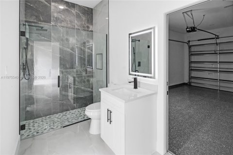 House in Lehigh Acres, Florida 3 bedrooms № 2040668 - photo 14