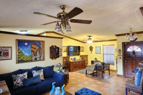 Casa en venta en Hialeah, Florida, 3 dormitorios, 126.81 m2 № 1893331 - foto 7